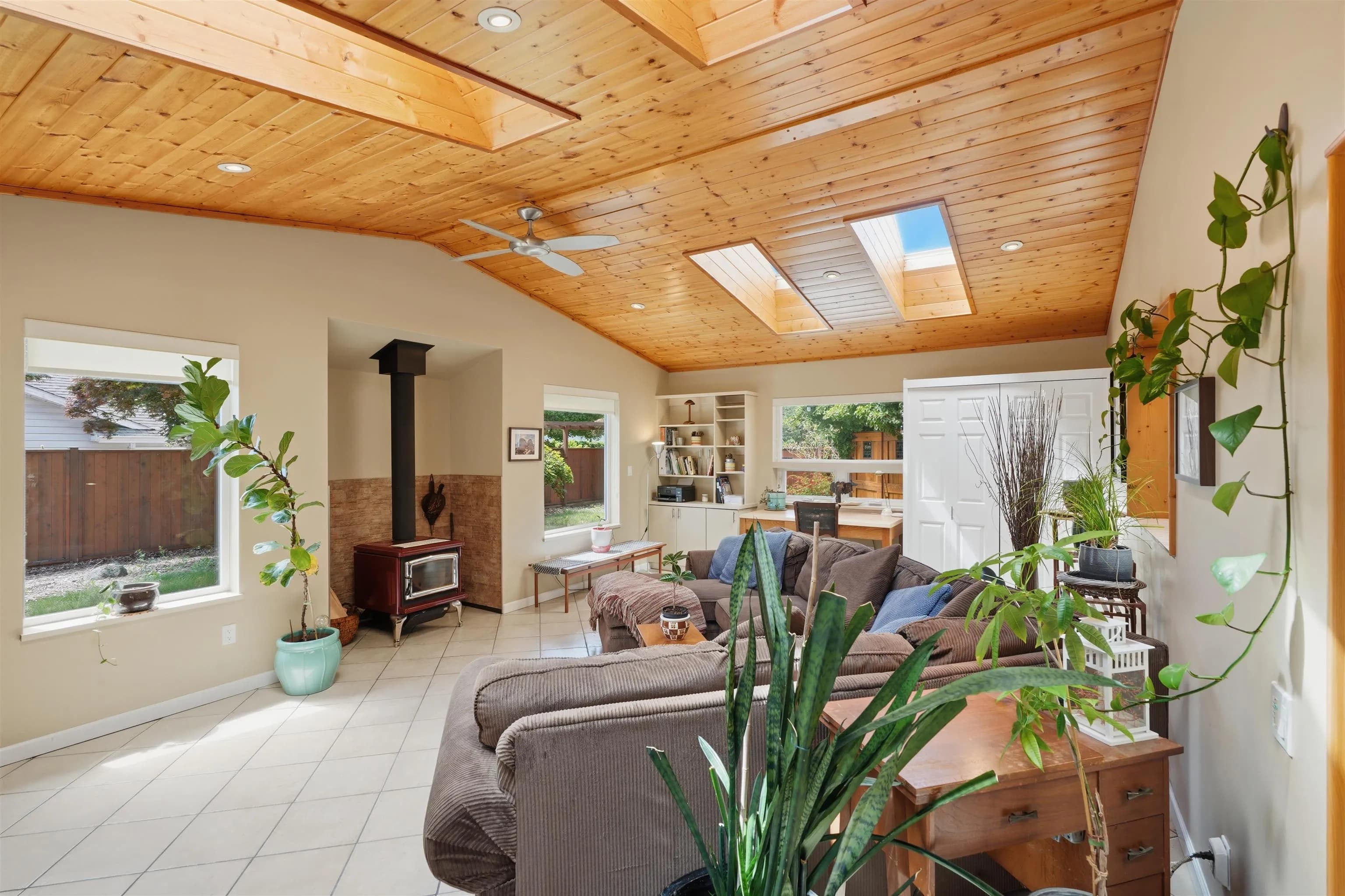5616 Emerson Road, Sechelt, BC V0N 3A7 — image 22