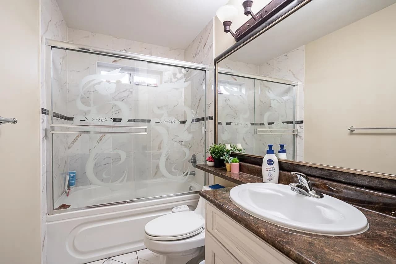 6663 125a Street, Surrey, BC V3W 1V7 — image 27