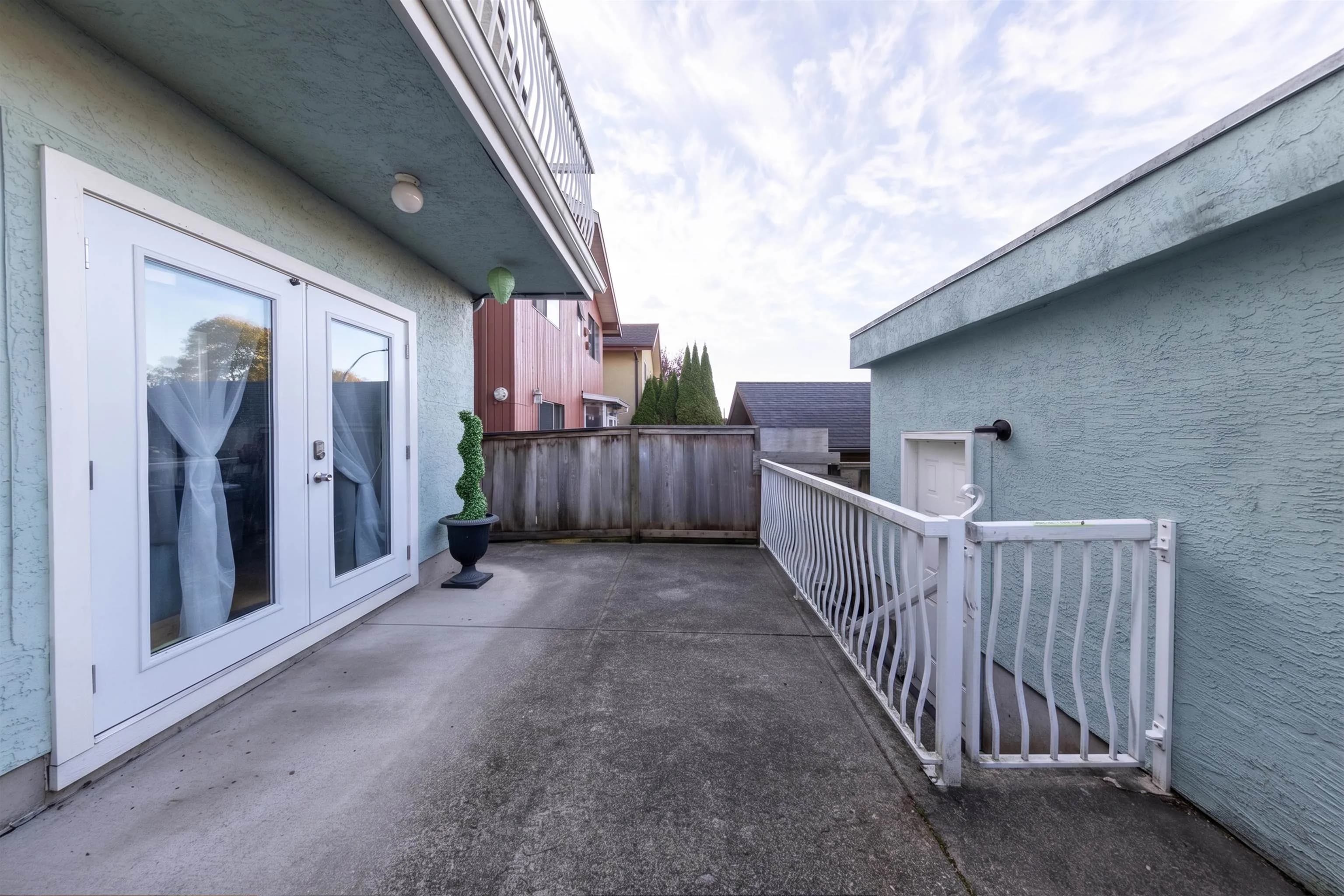 2553 E 22nd Avenue, Vancouver, BC V5M 2X4 — image 26