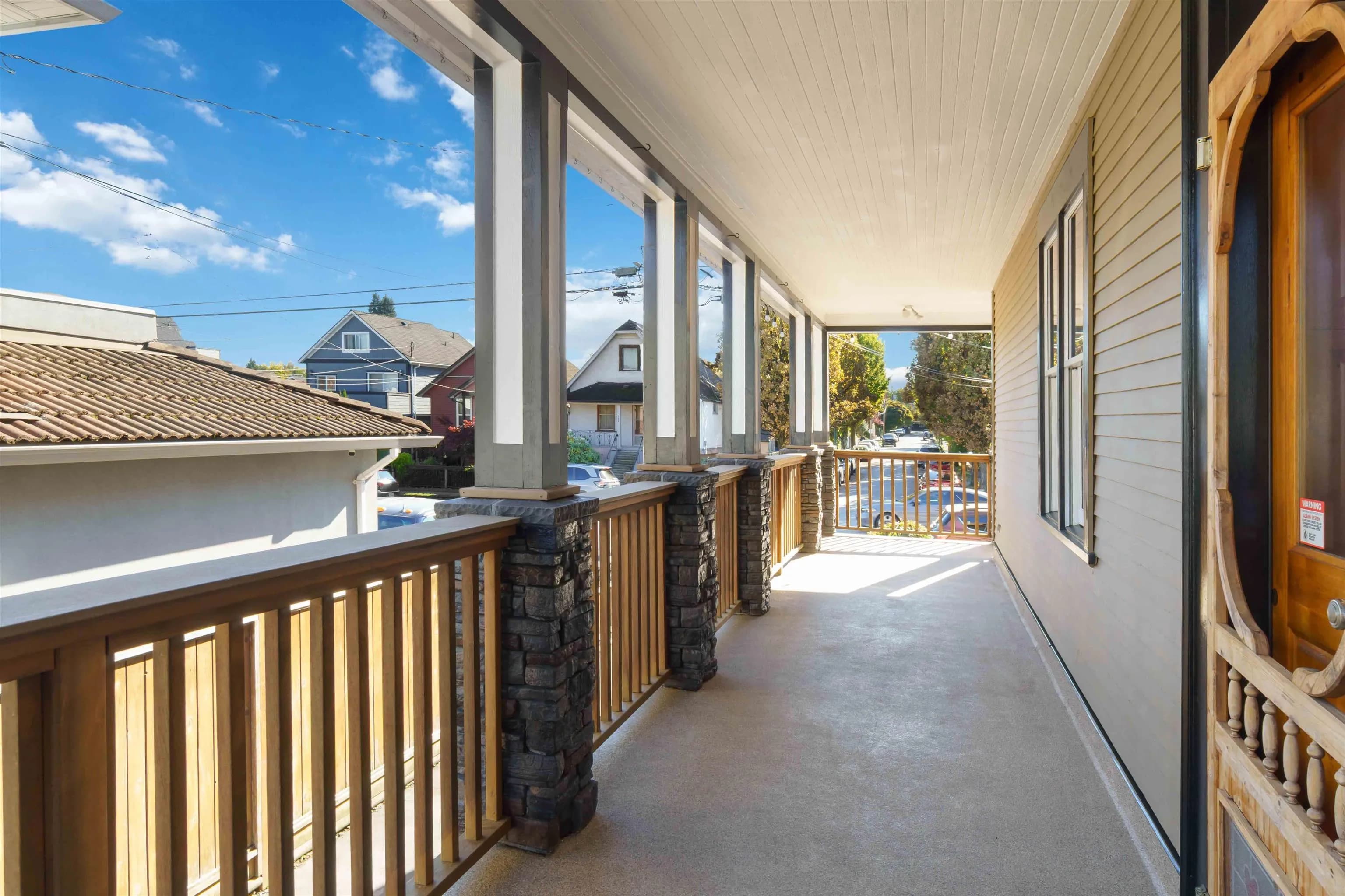 97 E King Edward Avenue, Vancouver, BC V5V 2B8 — image 3