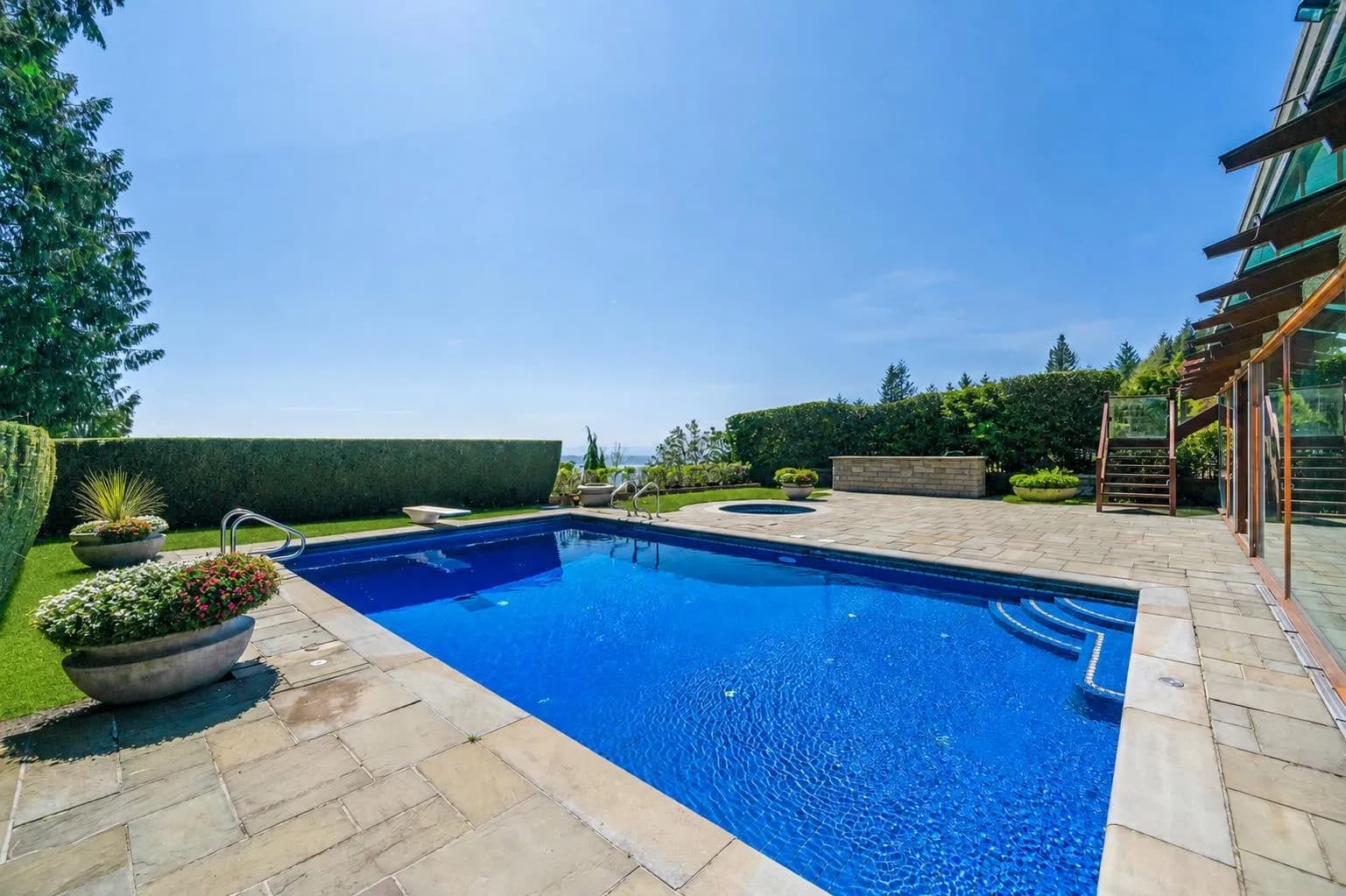 1626 Pinecrest Drive, West Vancouver, BC V7S 3H3 — image 37