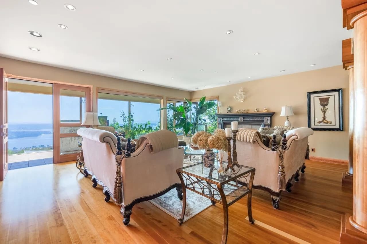 1626 Pinecrest Drive, West Vancouver, BC V7S 3H3 — image 10