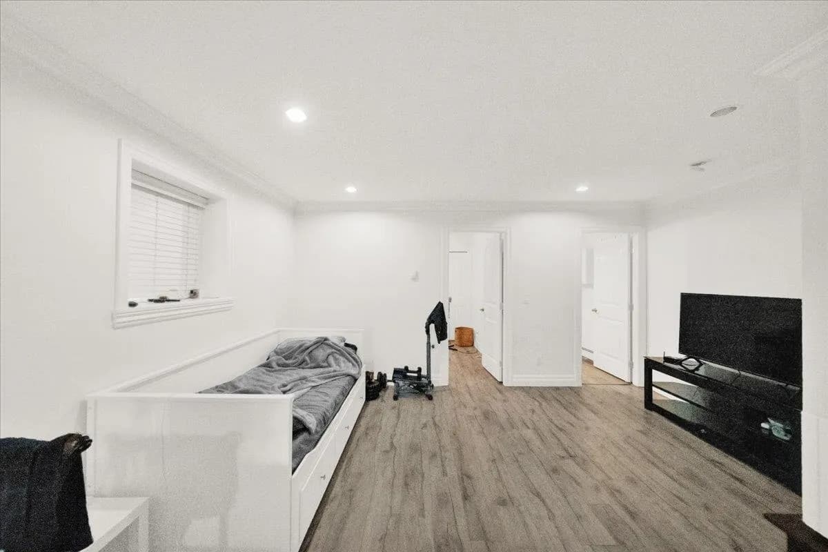 6358 167b Street, Surrey, BC V3S 1X3 — image 34