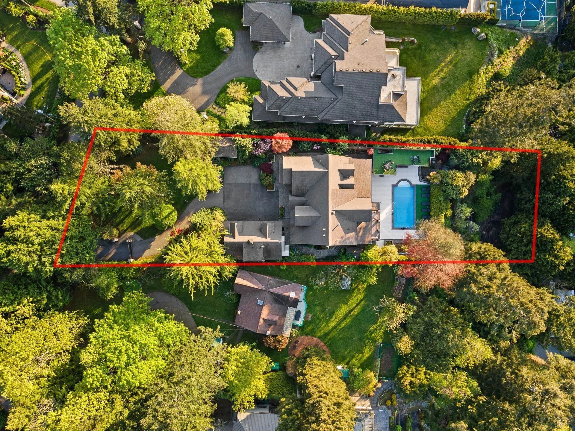2737 Crescent Drive, Surrey, BC V4A 3J9 — image 39