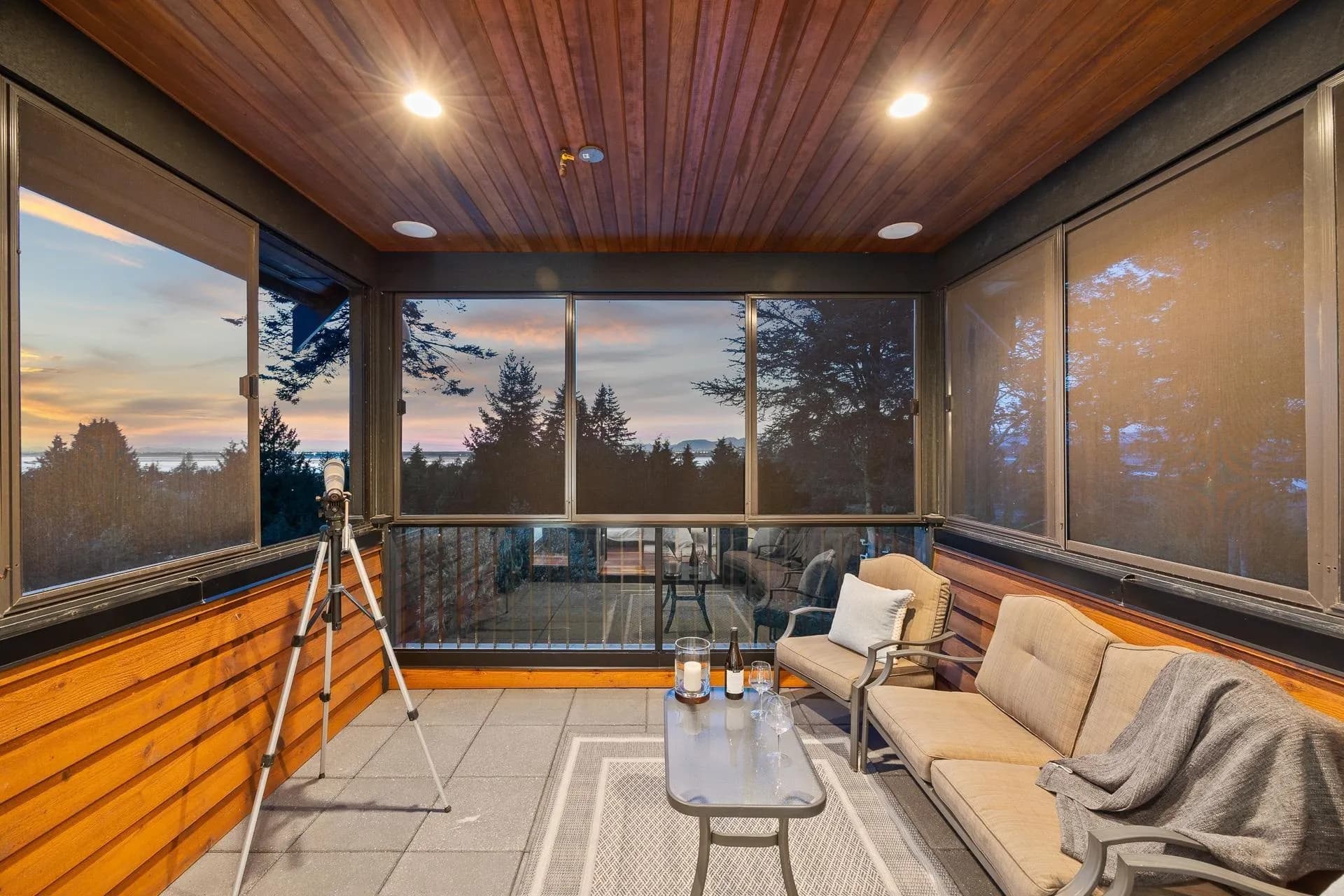 2737 Crescent Drive, Surrey, BC V4A 3J9 — image 29