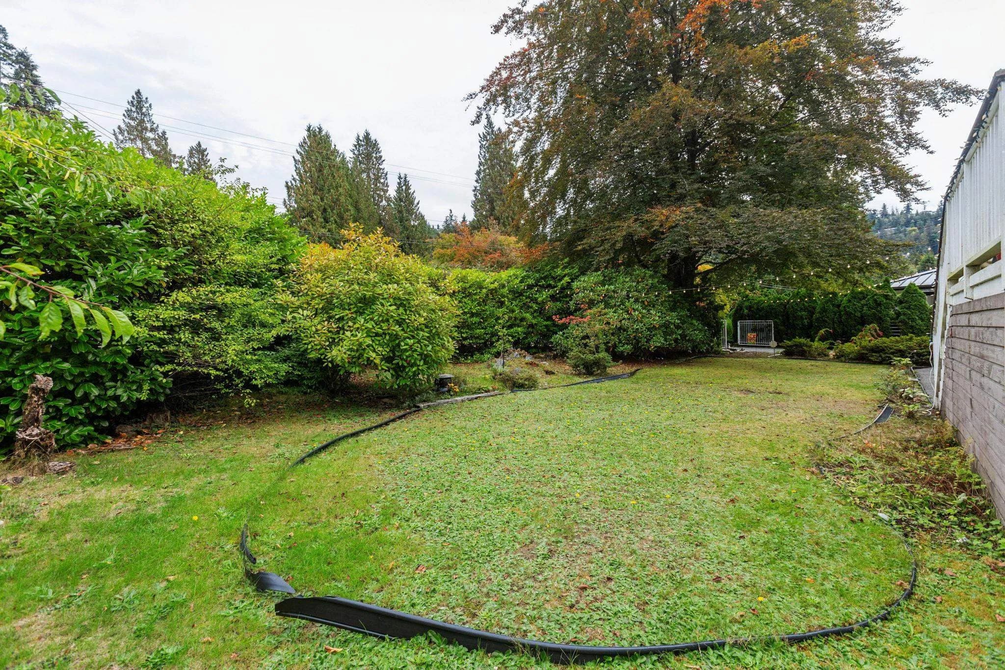 5607 Eagle Harbour Road, West Vancouver, BC V7W 1P4 — image 35