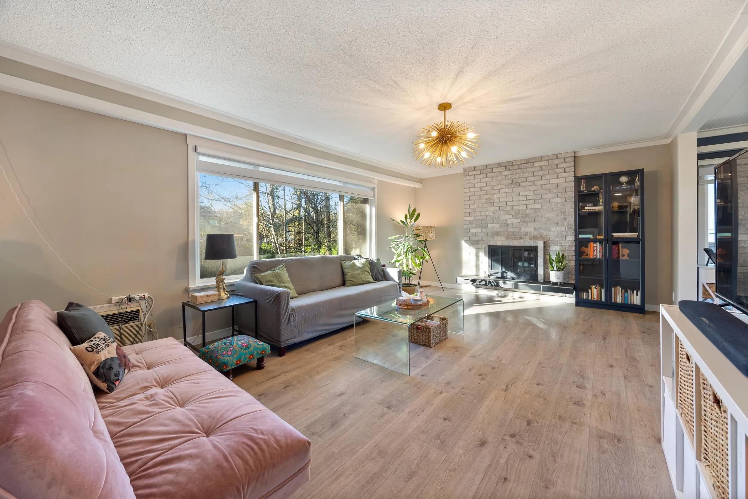 12037 208 Street, Maple Ridge, BC V2X 4W9 — image 11