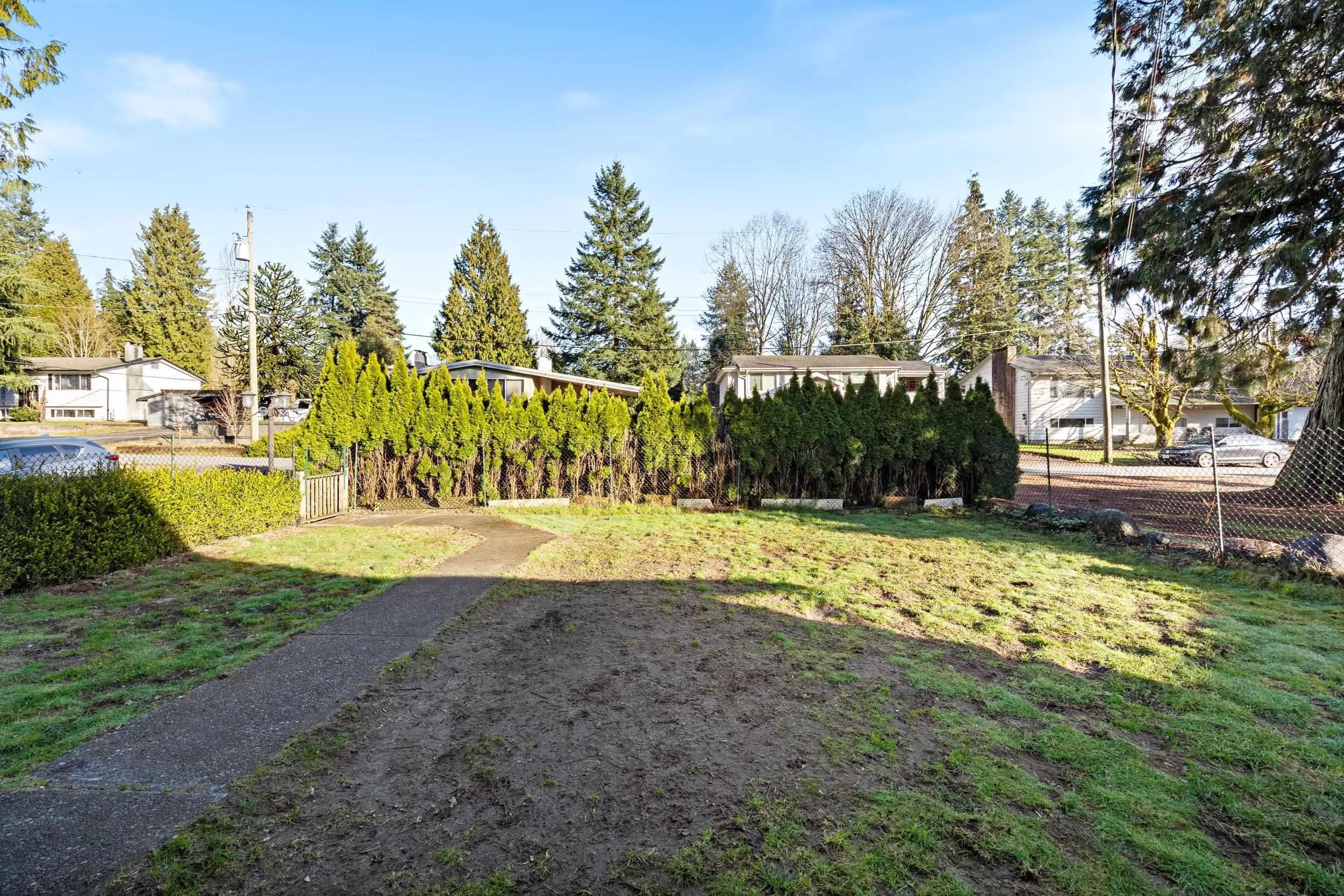 12037 208 Street, Maple Ridge, BC V2X 4W9 — image 5