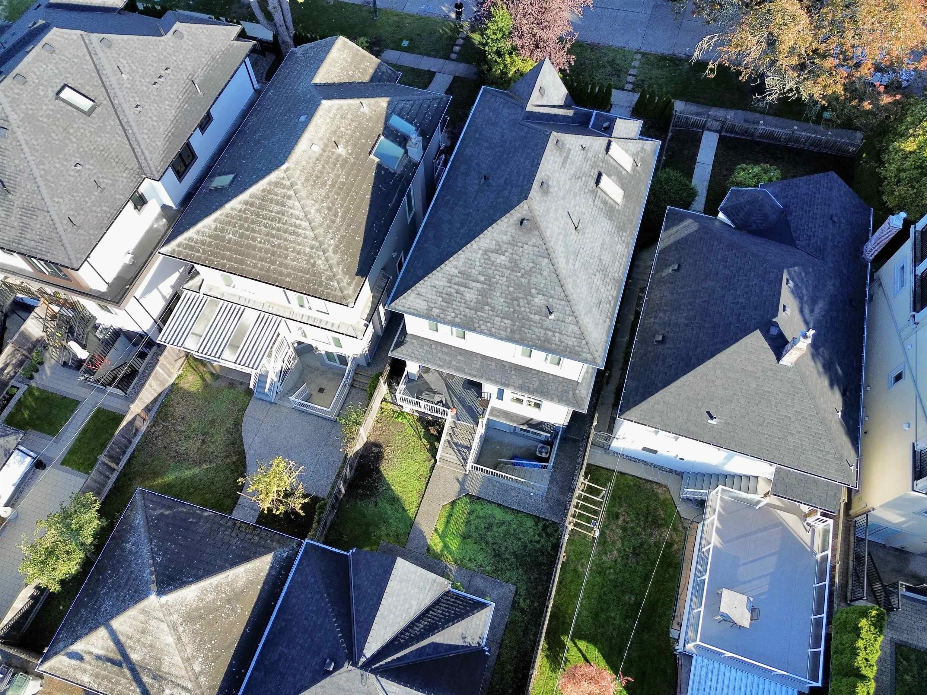 1956 W 42nd Avenue, Vancouver, BC V6M 2B1 — image 29