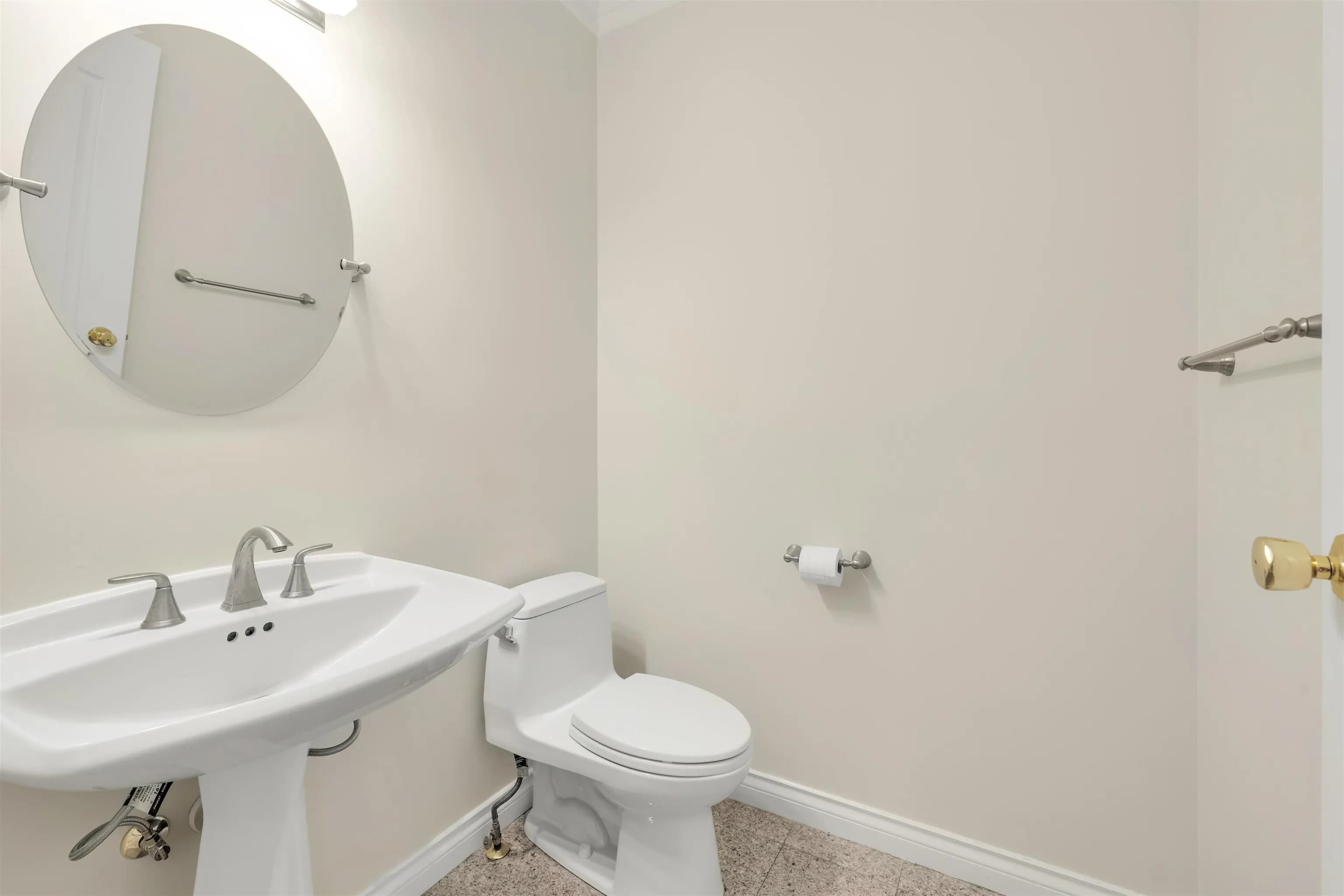 1956 W 42nd Avenue, Vancouver, BC V6M 2B1 — image 9