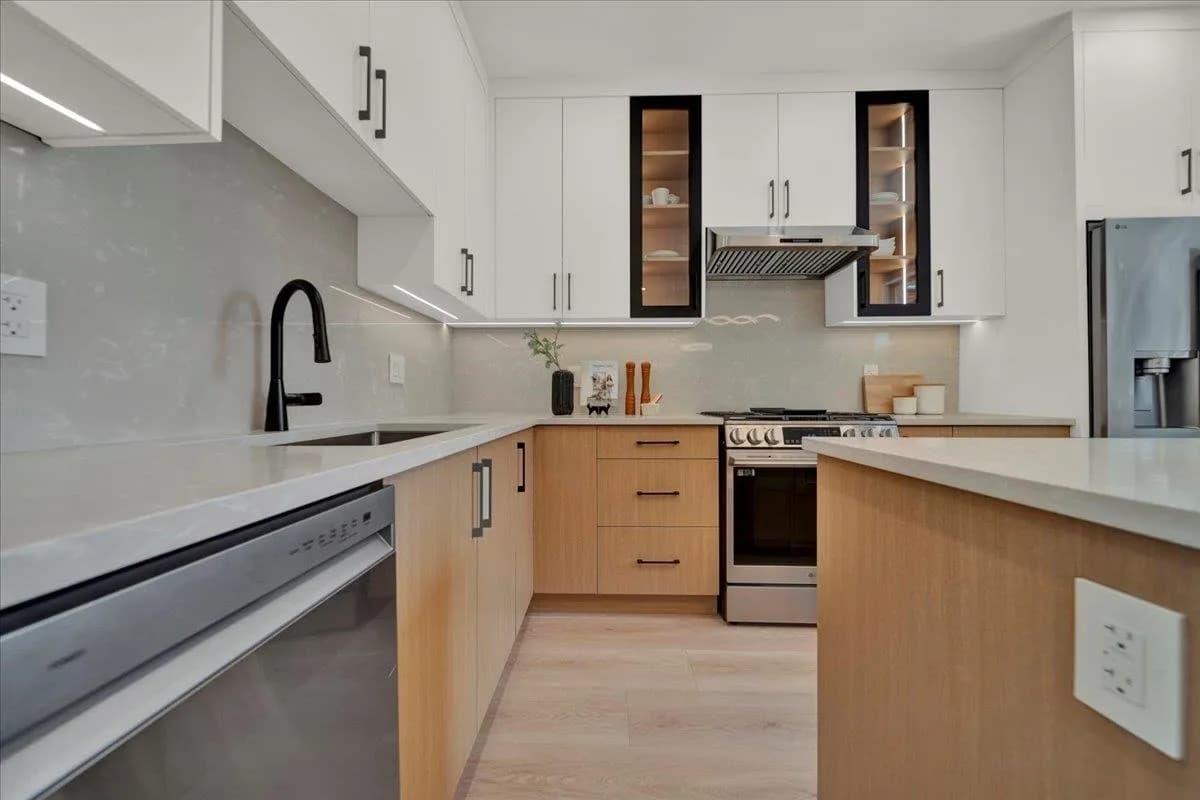 102 10151 144 Street, Surrey, BC V3T 4T9 — image 6