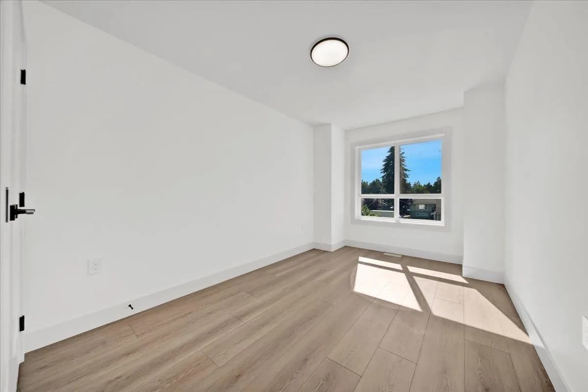 102 10151 144 Street, Surrey, BC V3T 4T9 — image 16
