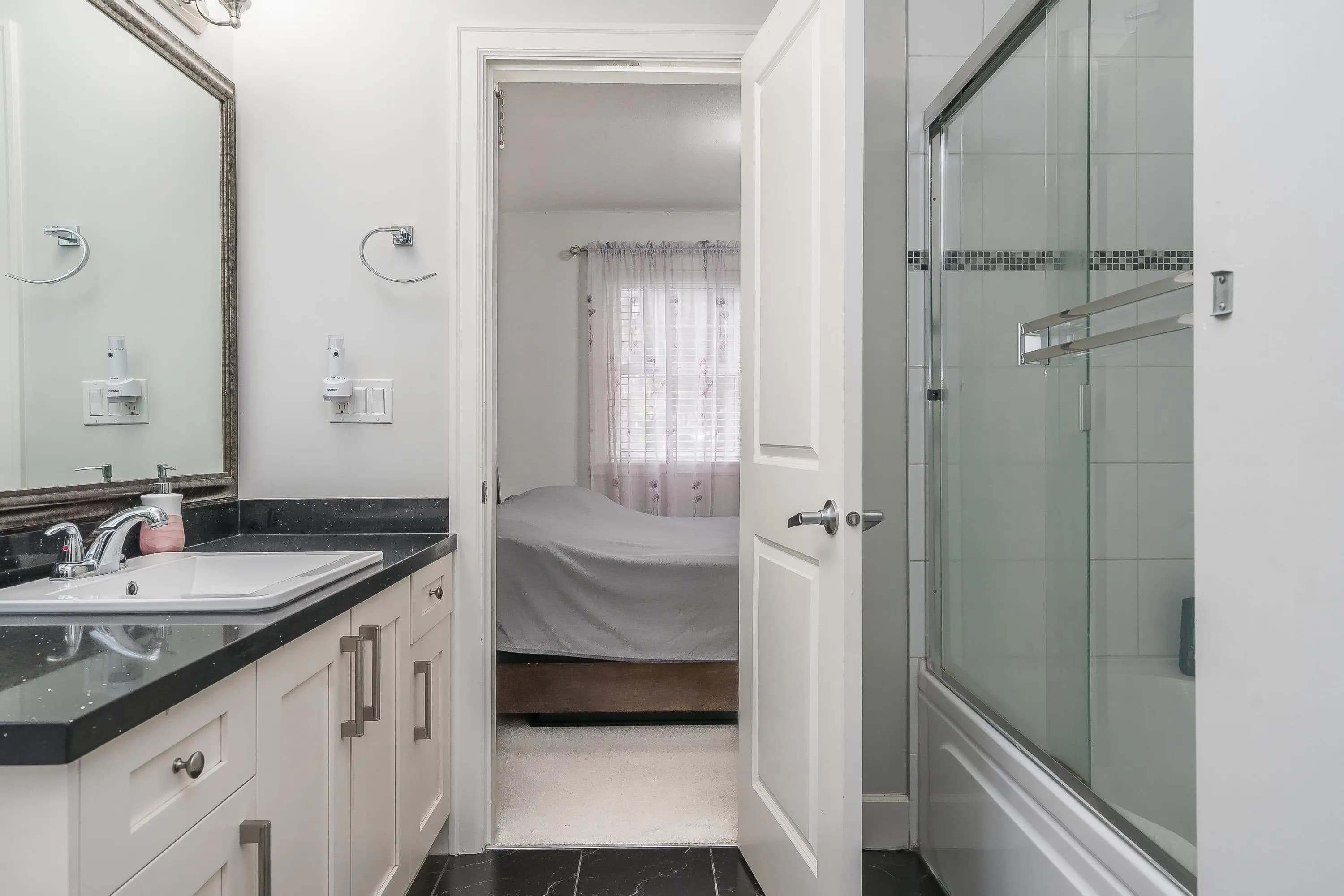 5938 128 Street, Surrey, BC V3X 1T3 — image 24