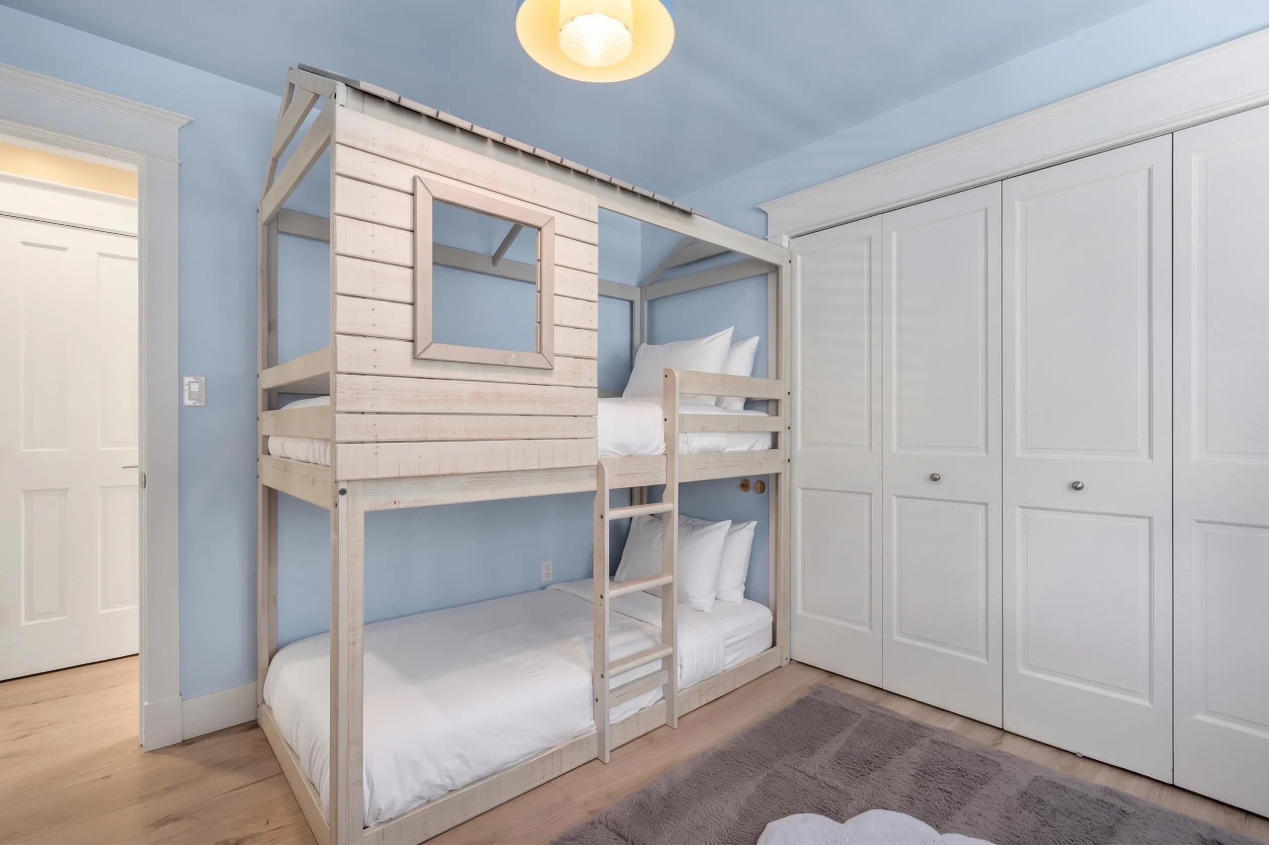35 W 15th Avenue, Vancouver, BC V5Y 1X7 — image 25