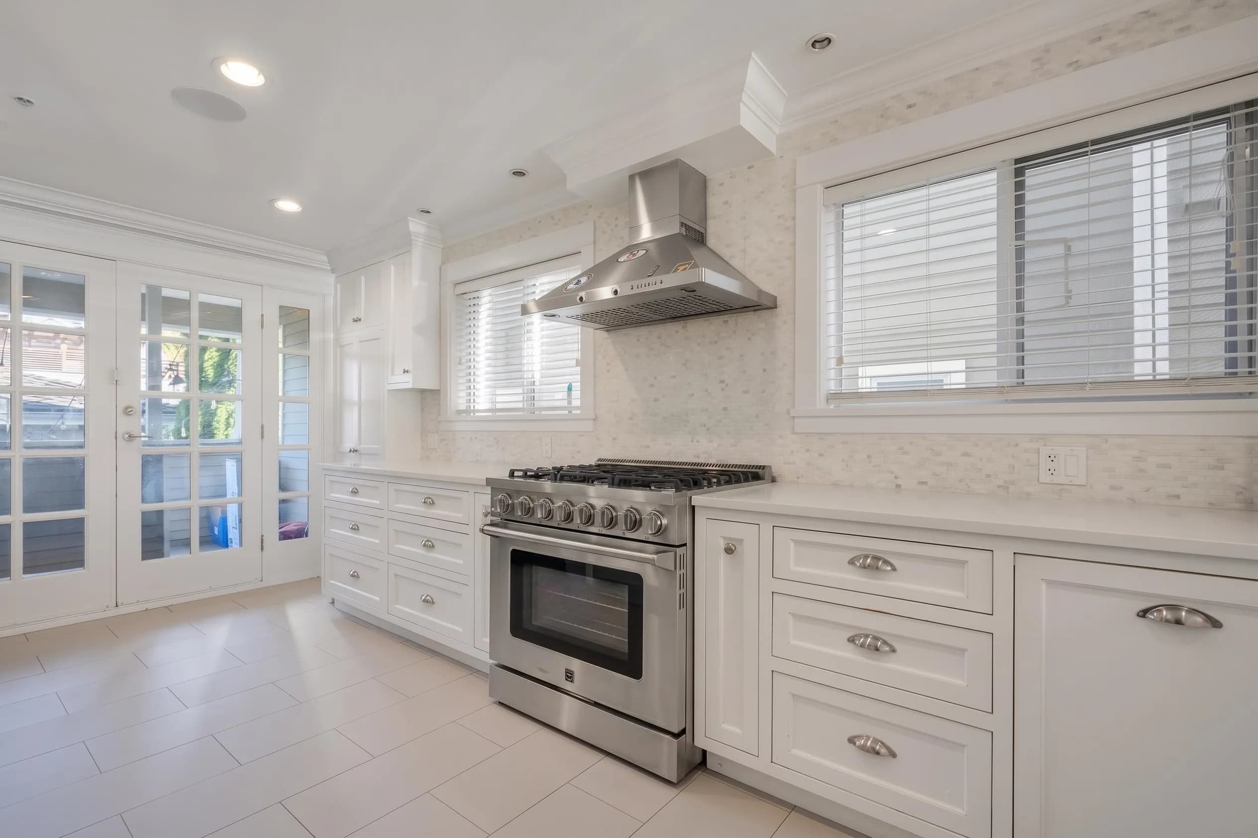 35 W 15th Avenue, Vancouver, BC V5Y 1X7 — image 9
