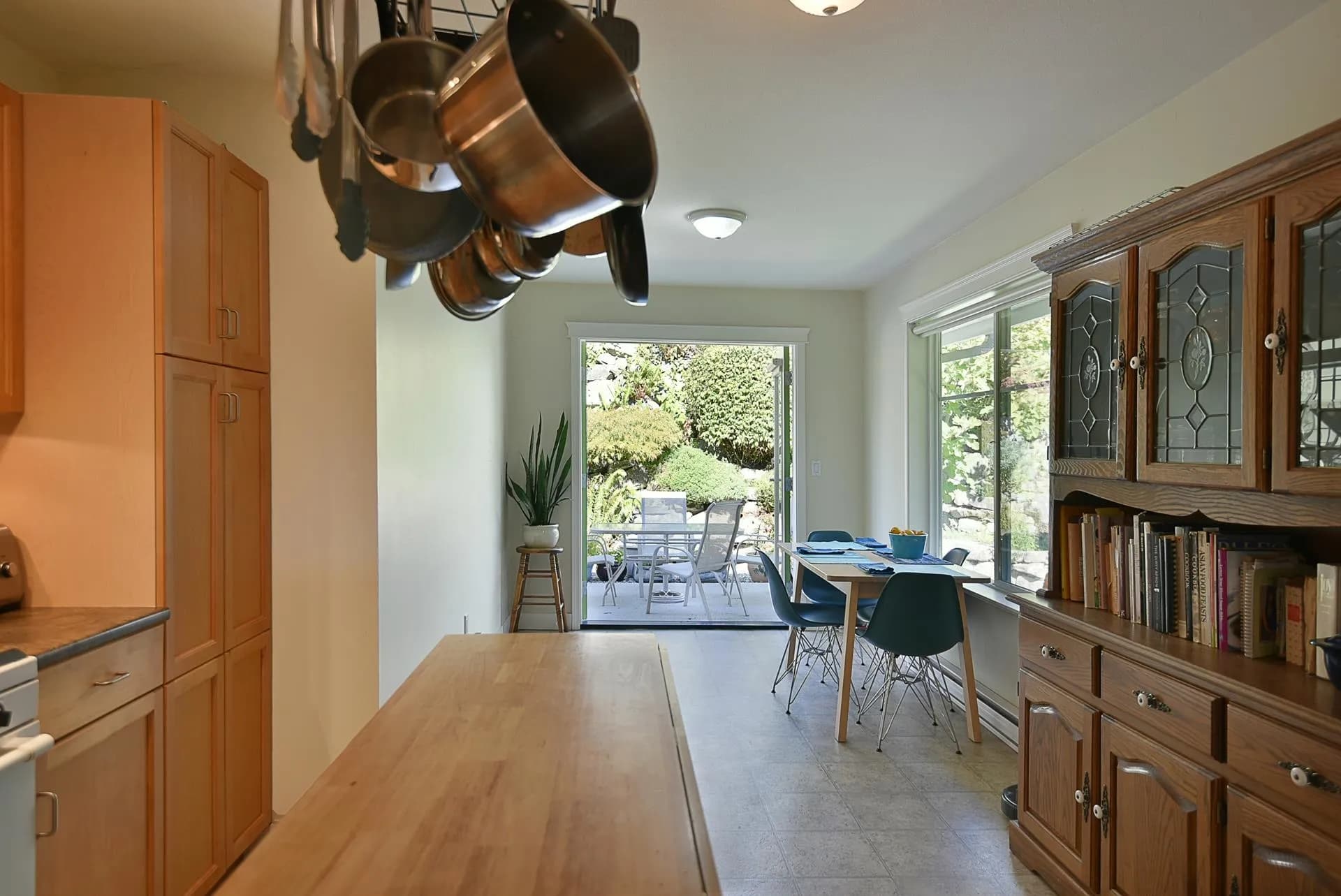 6340 Williams Place, Sechelt, BC V7Z 0M6 — image 6