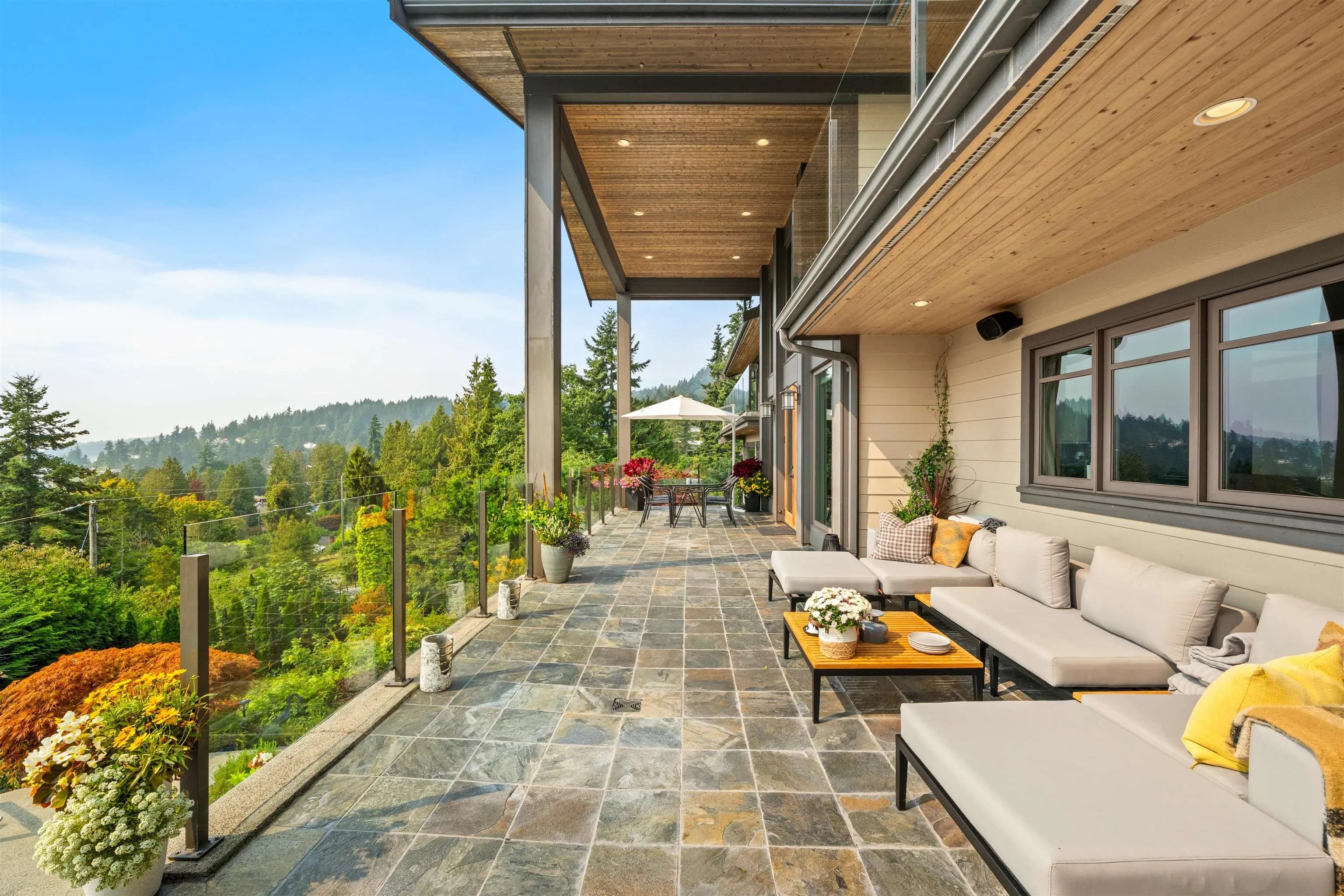 1408 31st Street, West Vancouver, BC V7V 4P5 — image 10