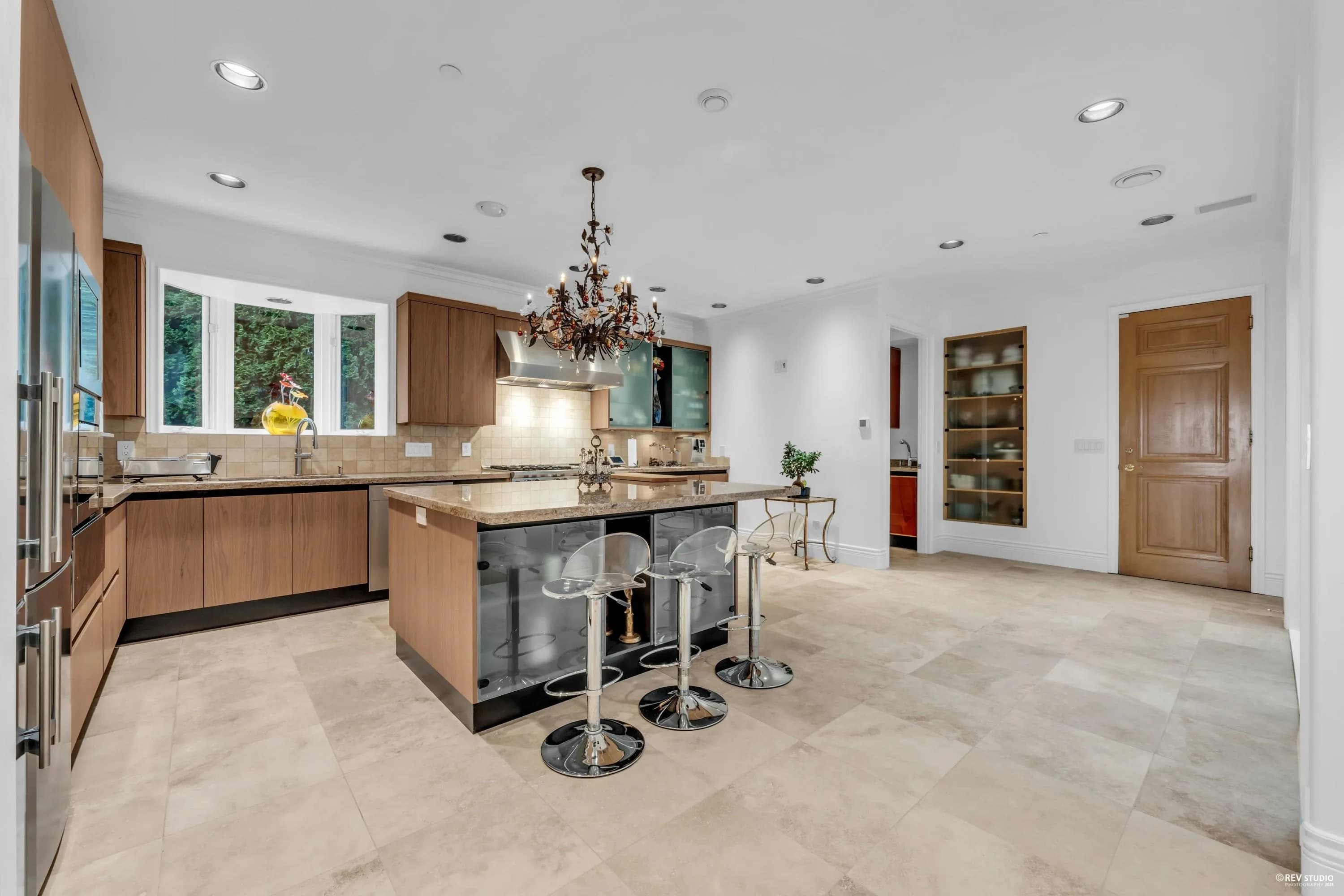 1525 Errigal Place, West Vancouver, BC V7S 3H1 — image 13