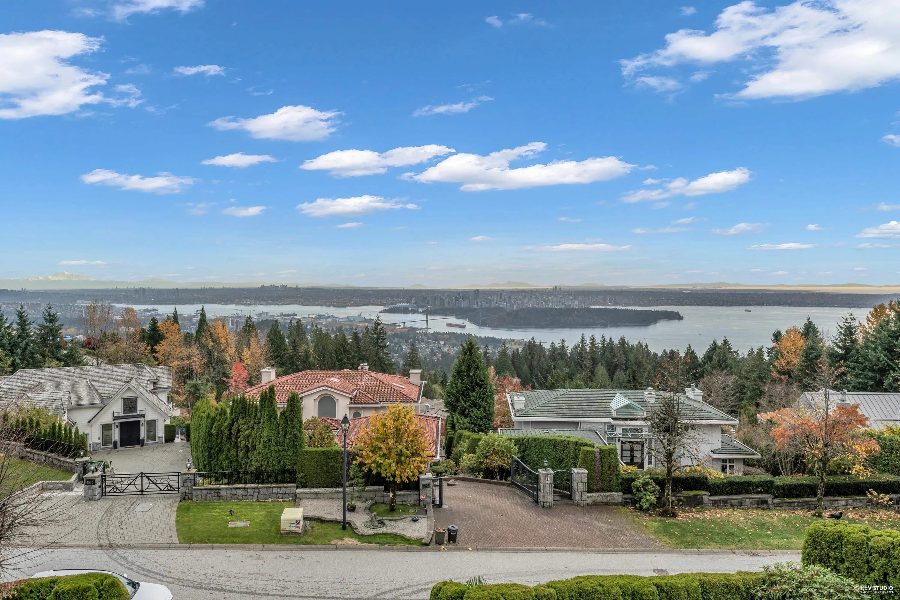 1525 Errigal Place, West Vancouver, BC V7S 3H1 — image 2