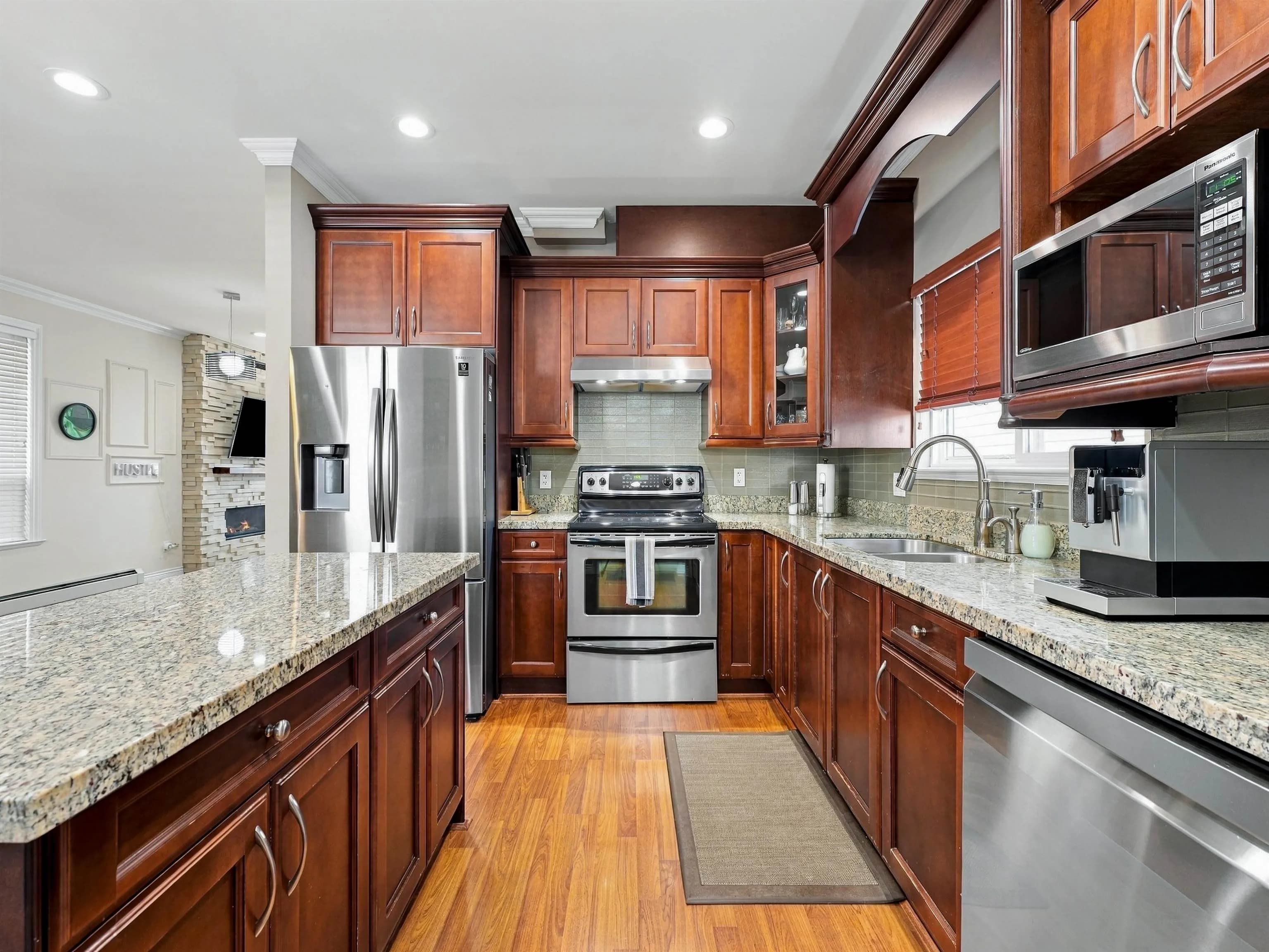 6959 192 Street, Surrey, BC V4N 5W6 — image 11