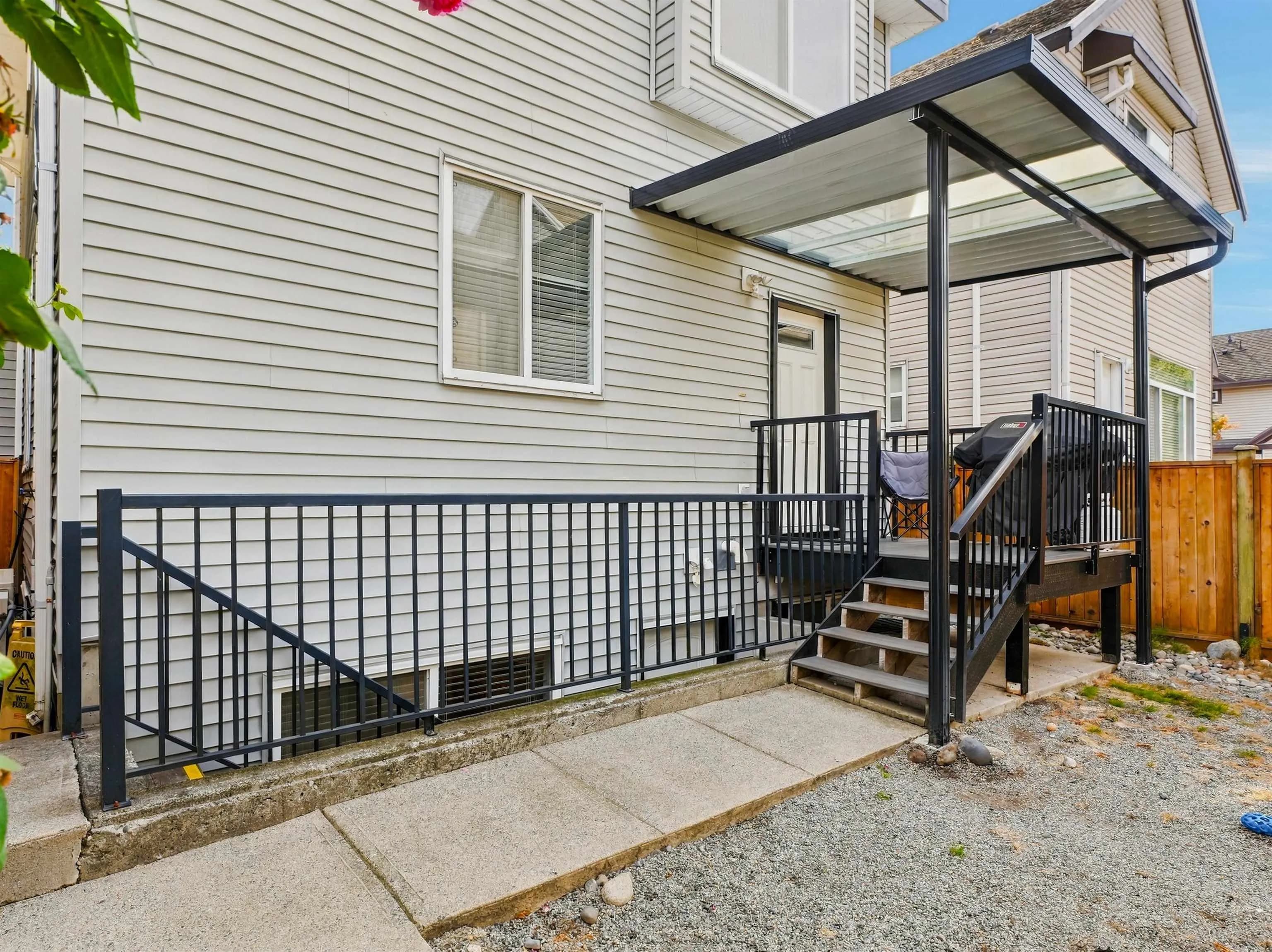 6959 192 Street, Surrey, BC V4N 5W6 — image 22