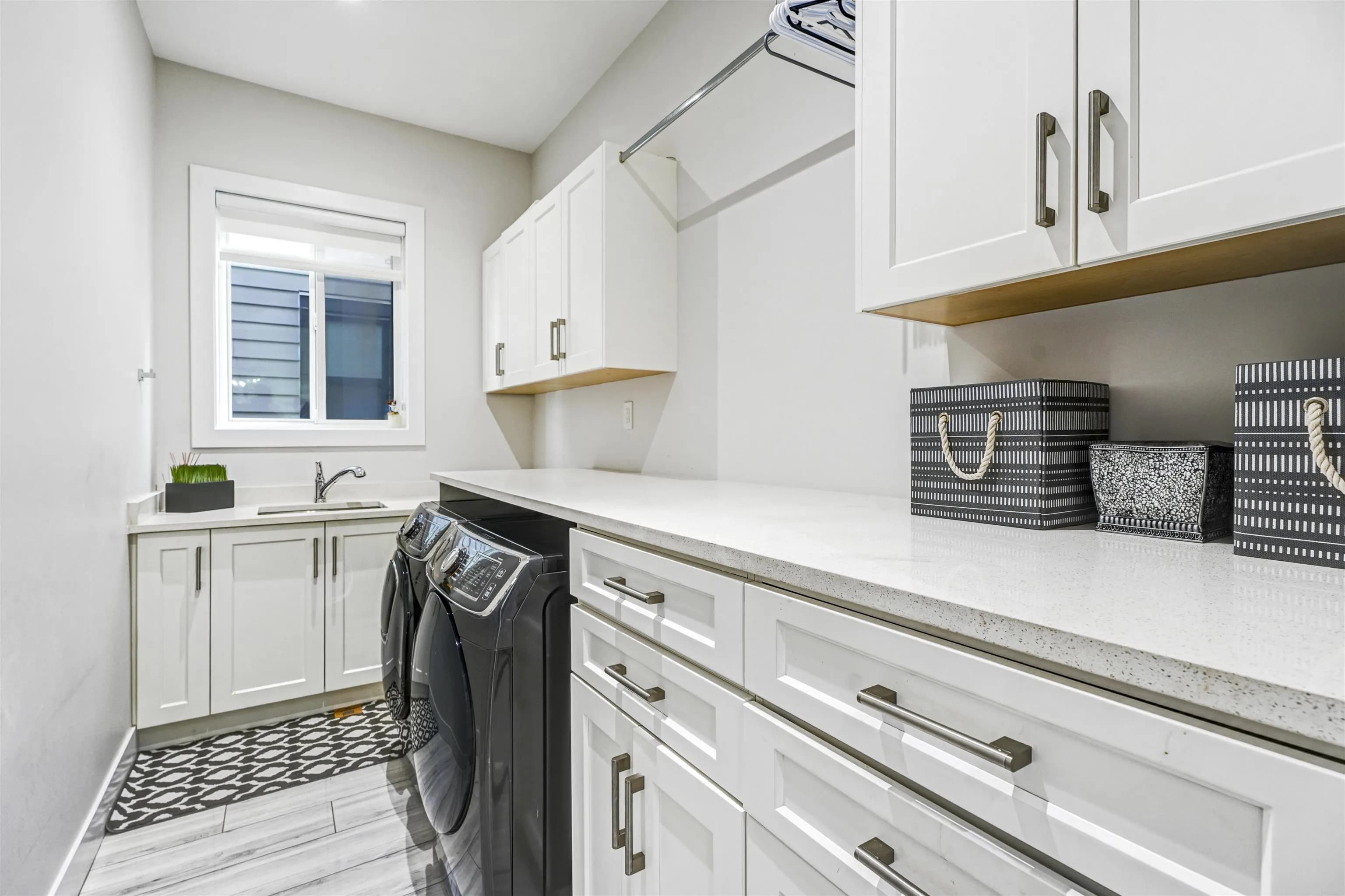 14932 35a Avenue, Surrey, BC V3Z 0Y7 — image 14