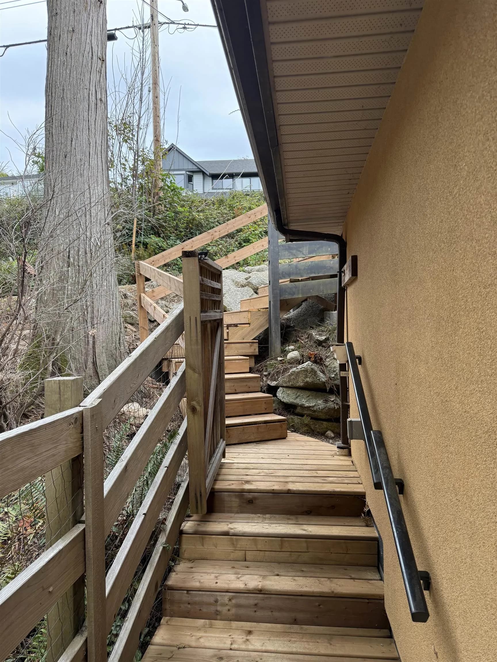 5836 Marine Way, Sechelt, BC V7Z 0R3 — image 40
