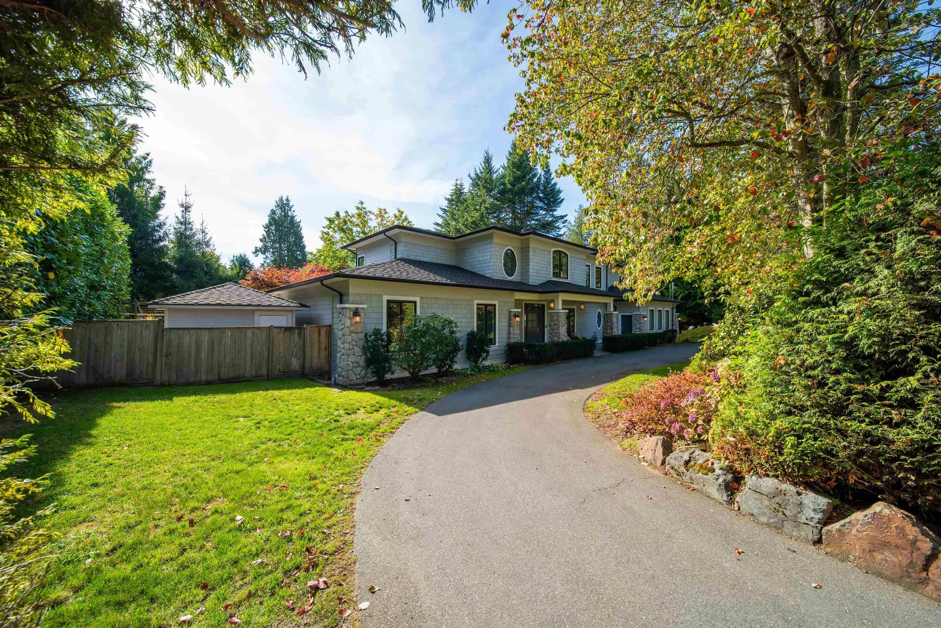 13756 18 Avenue, Surrey, BC V4A 1W4 — image 2