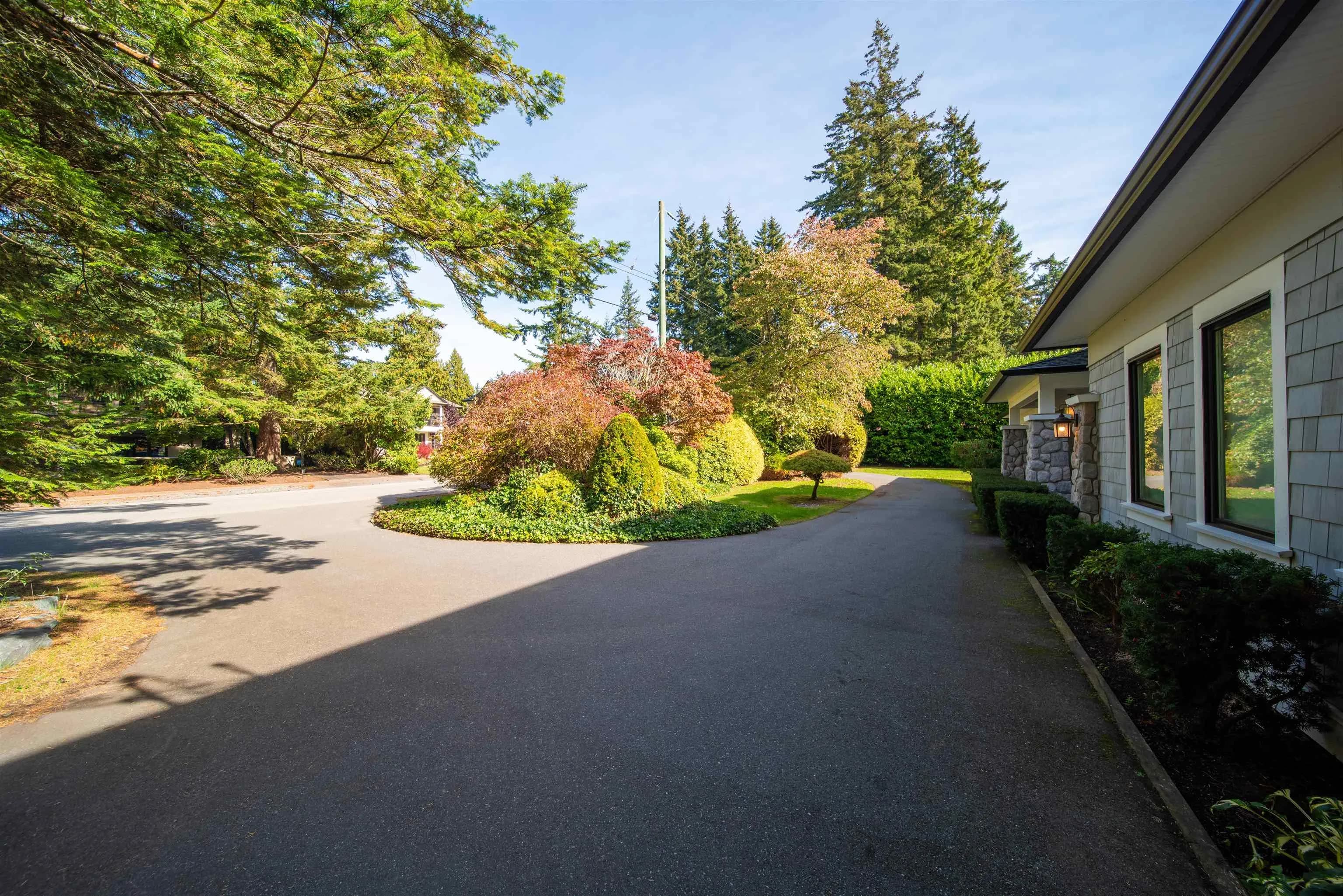 13756 18 Avenue, Surrey, BC V4A 1W4 — image 4