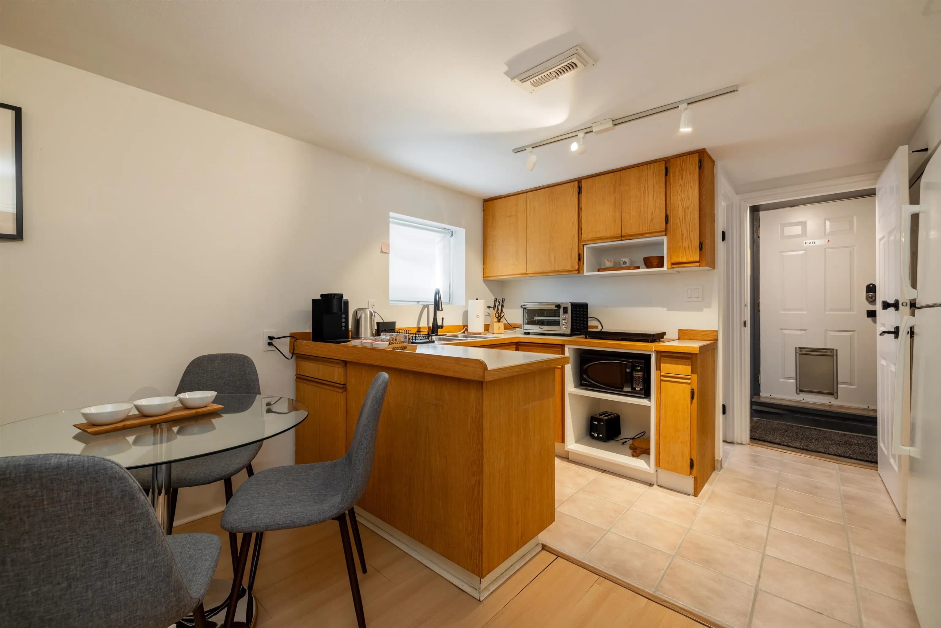 4343 W 11th Avenue, Vancouver, BC V6R 2L9 — image 28