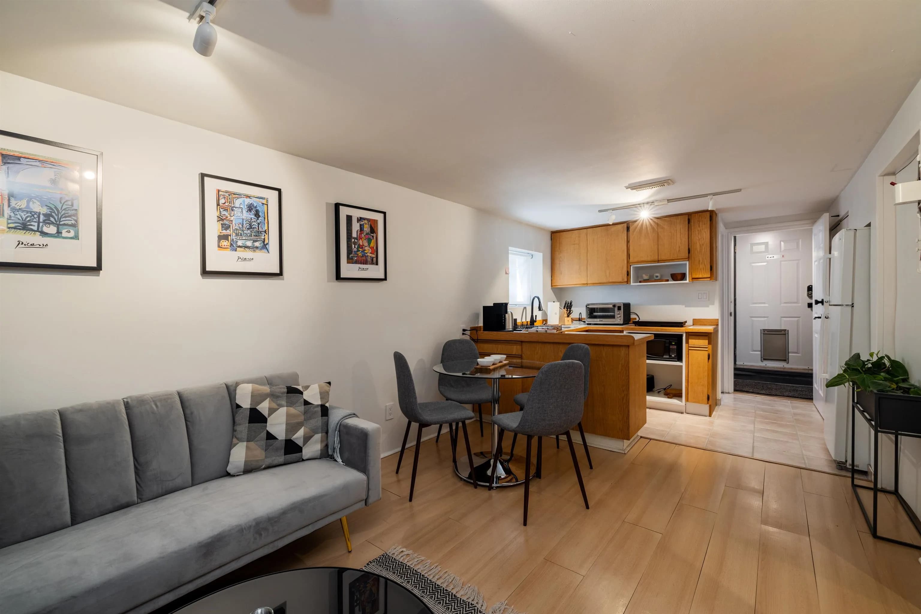 4343 W 11th Avenue, Vancouver, BC V6R 2L9 — image 25