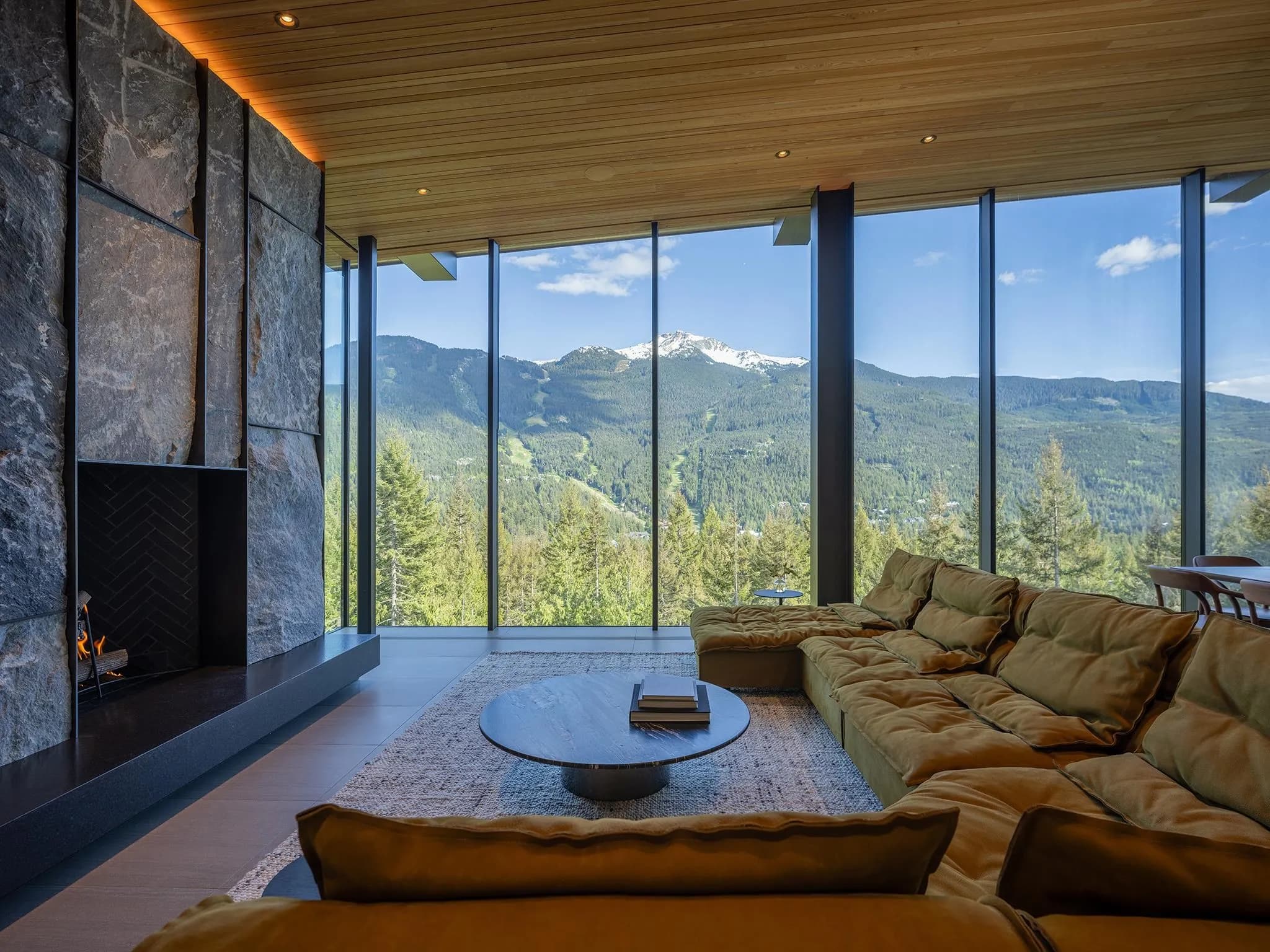 5412 Stonebridge Drive, Whistler, BC V8E 0V9 — image 7