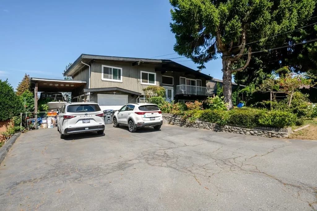 13945 116 Avenue, Surrey, BC V3R 2T3 — image 1