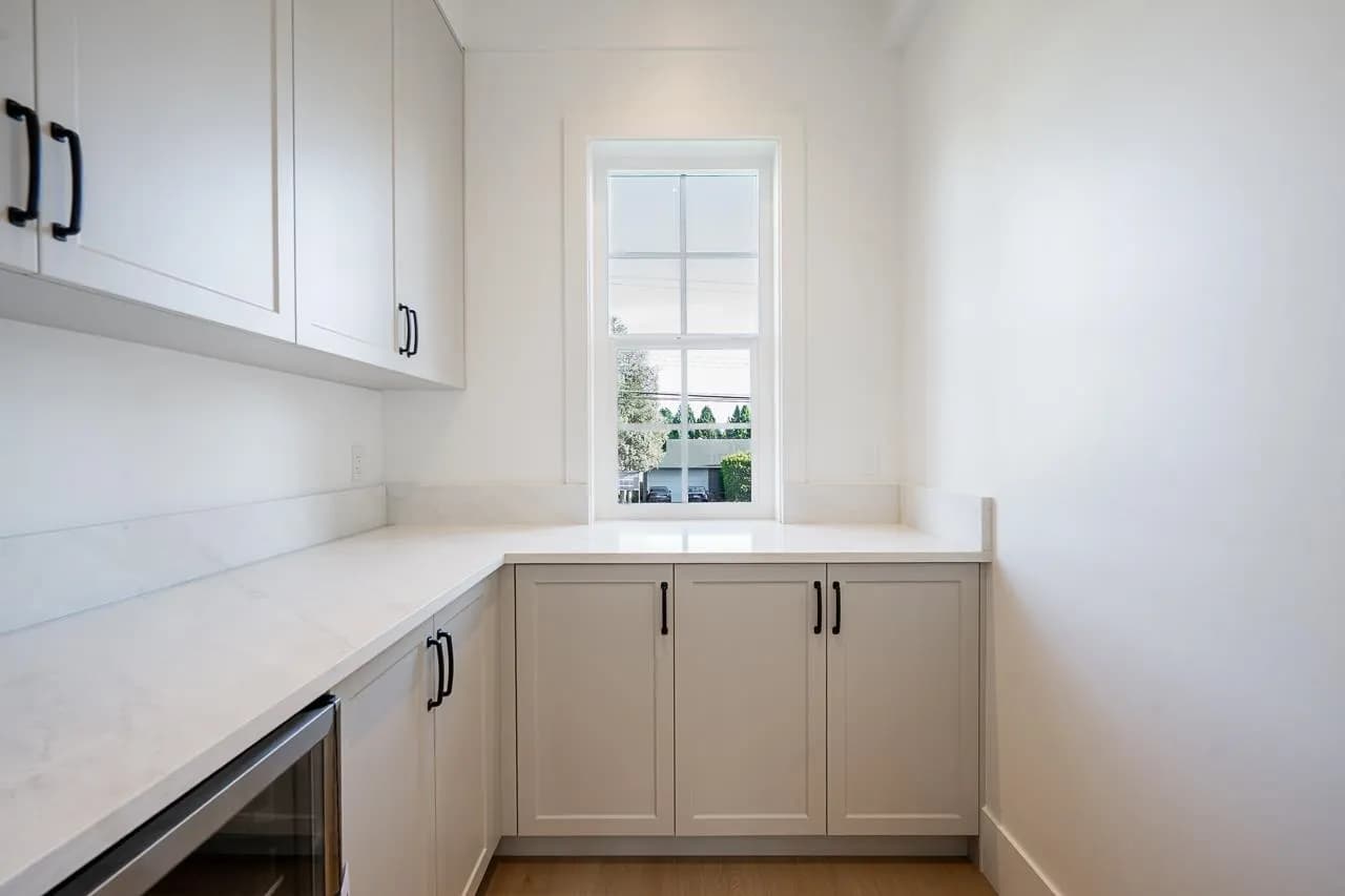 102 13711 16 Avenue, Surrey, BC V4A 1P7 — image 10